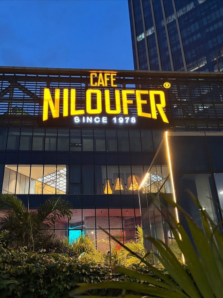 Cafe Niloufer — Local-First AI Inventory Intelligence